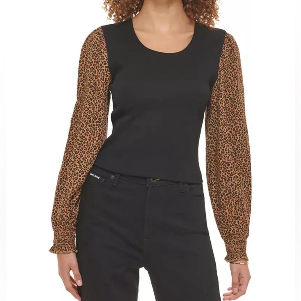DKNY Women's Classic Leopard Long Sleeve top Size S